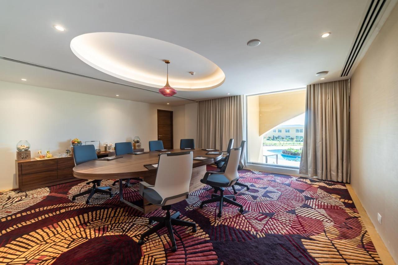 Hawthorn Suites By Wyndham Dwarka المظهر الخارجي الصورة