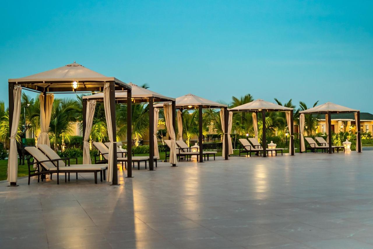 Hawthorn Suites By Wyndham Dwarka المظهر الخارجي الصورة
