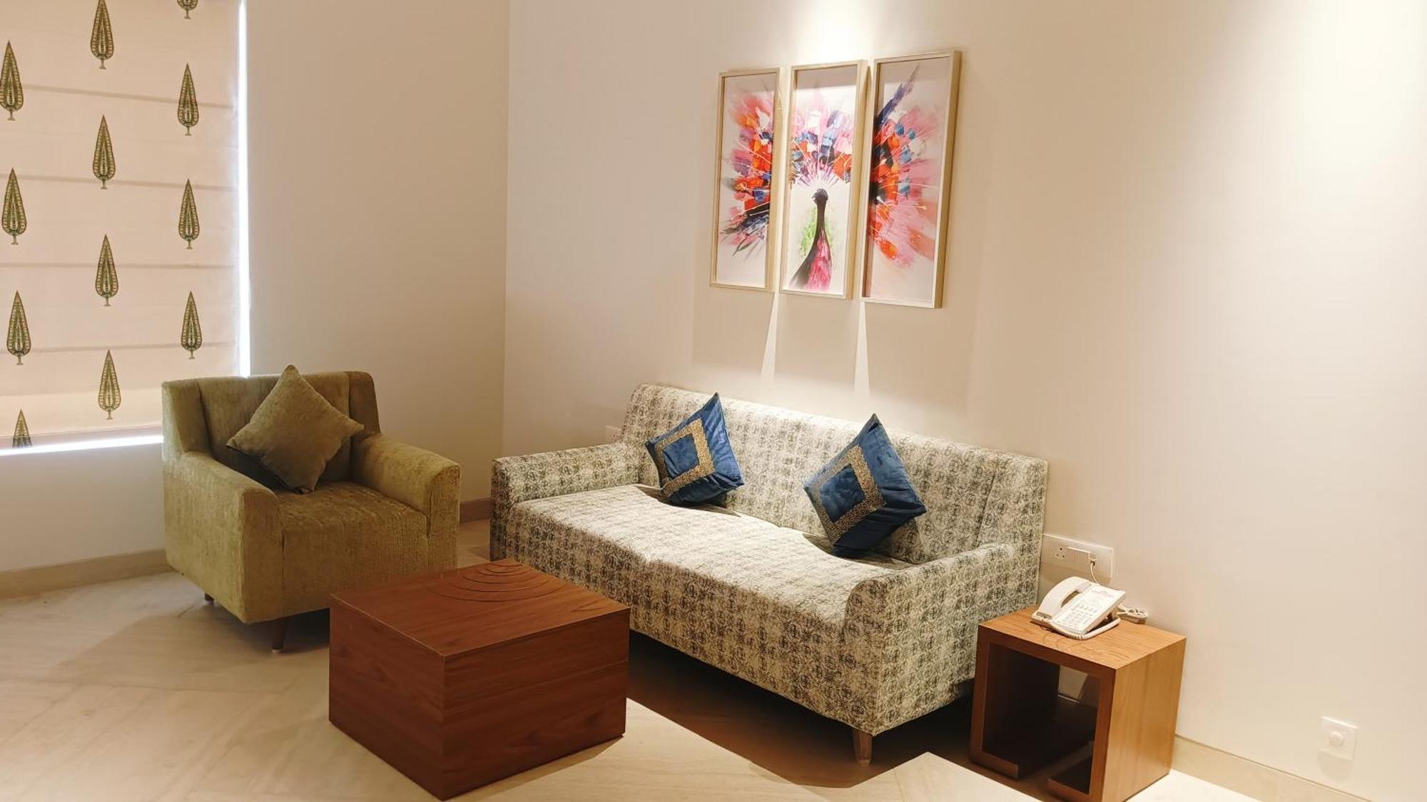 Hawthorn Suites By Wyndham Dwarka المظهر الخارجي الصورة